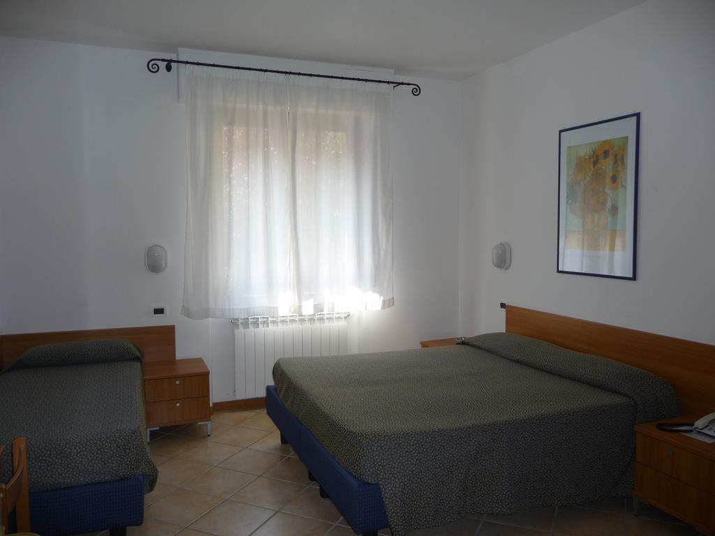 Hotel La Toscana Arezzo Bagian luar foto