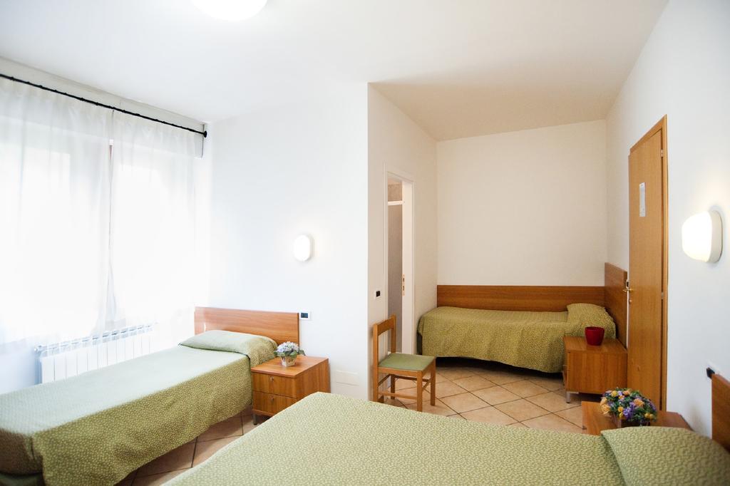 Hotel La Toscana Arezzo Bagian luar foto
