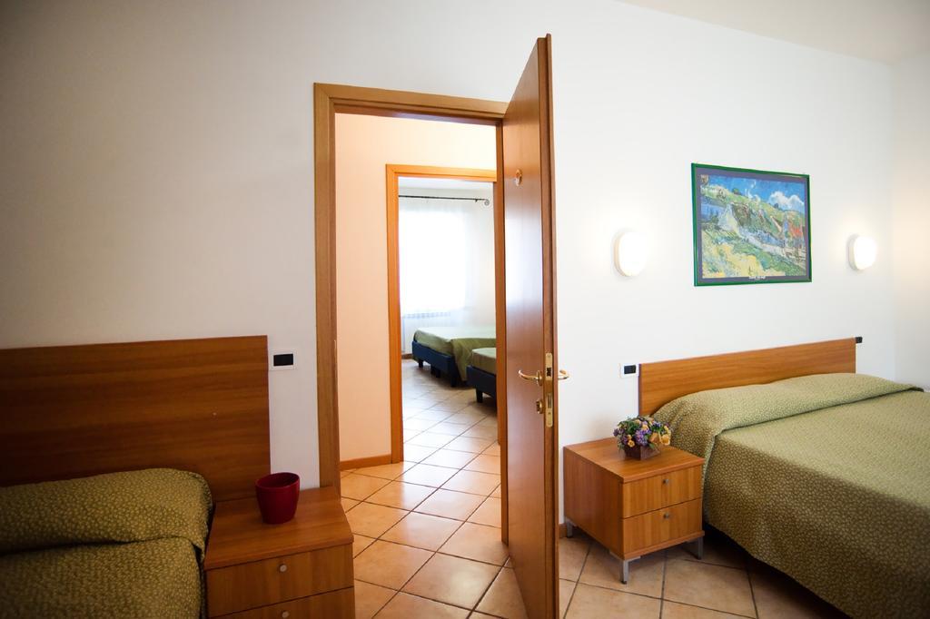 Hotel La Toscana Arezzo Bagian luar foto