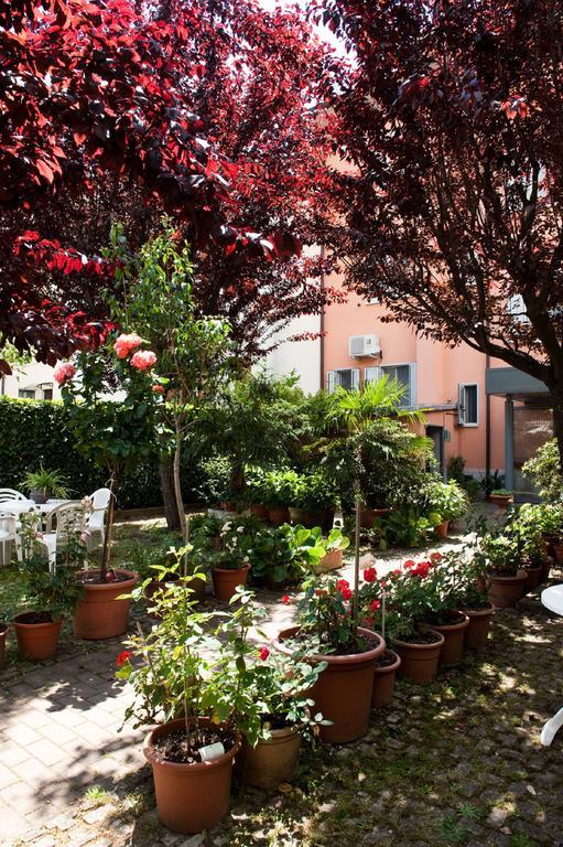 Hotel La Toscana Arezzo Bagian luar foto