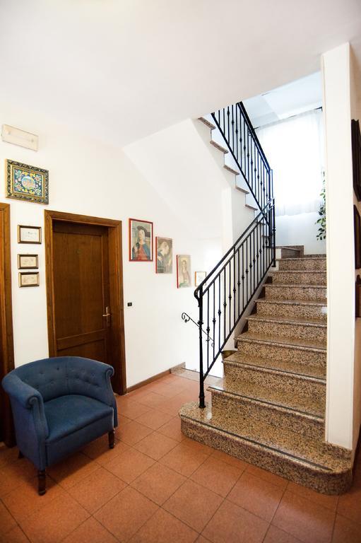Hotel La Toscana Arezzo Bagian luar foto